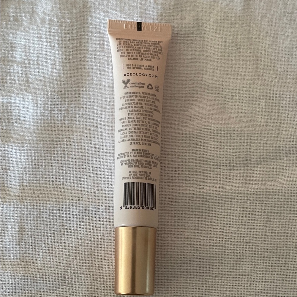 Aceology Passionfruit Lip Scrub - Picture 2 of 4